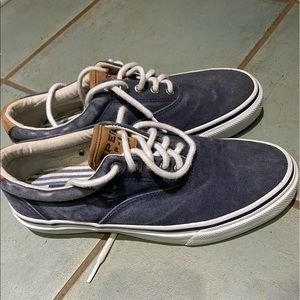 Men’s Sperry sneakers. Size 8.